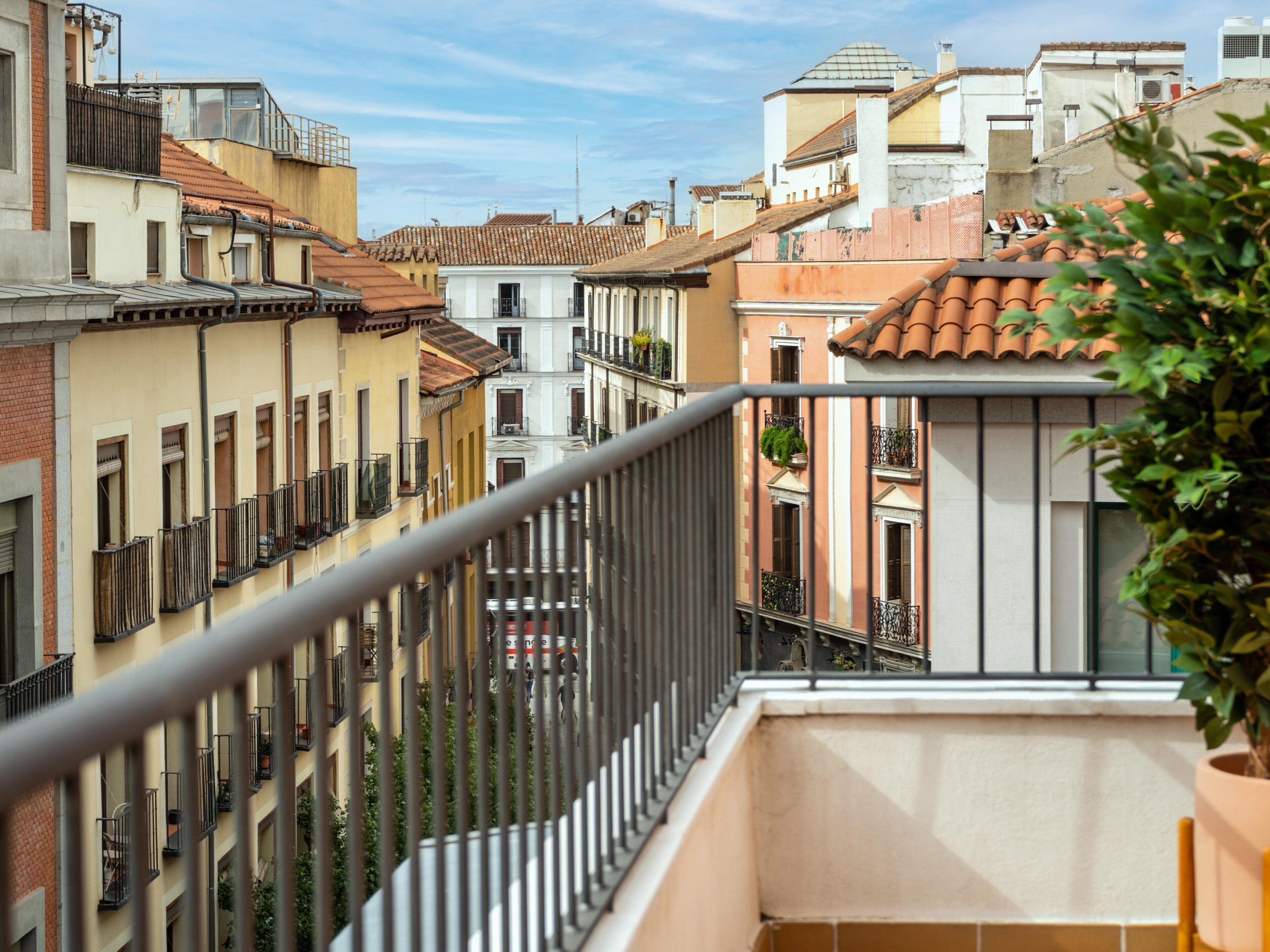 Limehome Madrid La Bolsa — Photos 1